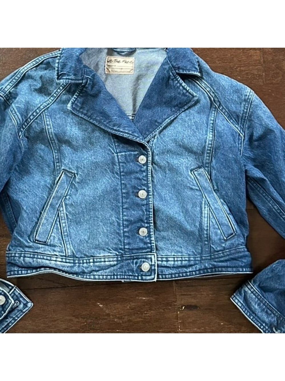 Free People We The Free Cropped Denim jacket-size Small-EUC retail $129 - Picture 6 of 12